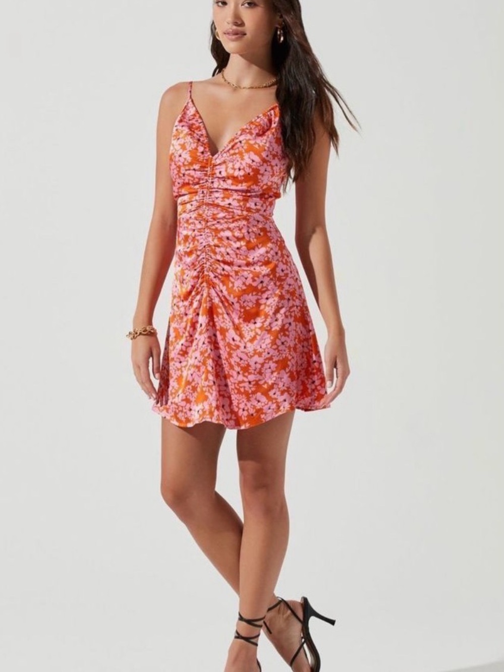 Astr the label peony floral ruched mini dress size M (originally 150) - Picture 1 of 4